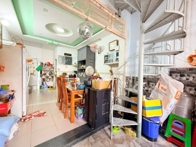 Bán nhà đường Trần Thị Điệu, Phước Long B,  Q9, Thủ Đức, TP HCM. DT 120m2, 6PN, sổ hồng. Giá 7.1 tỷ - 0933125879