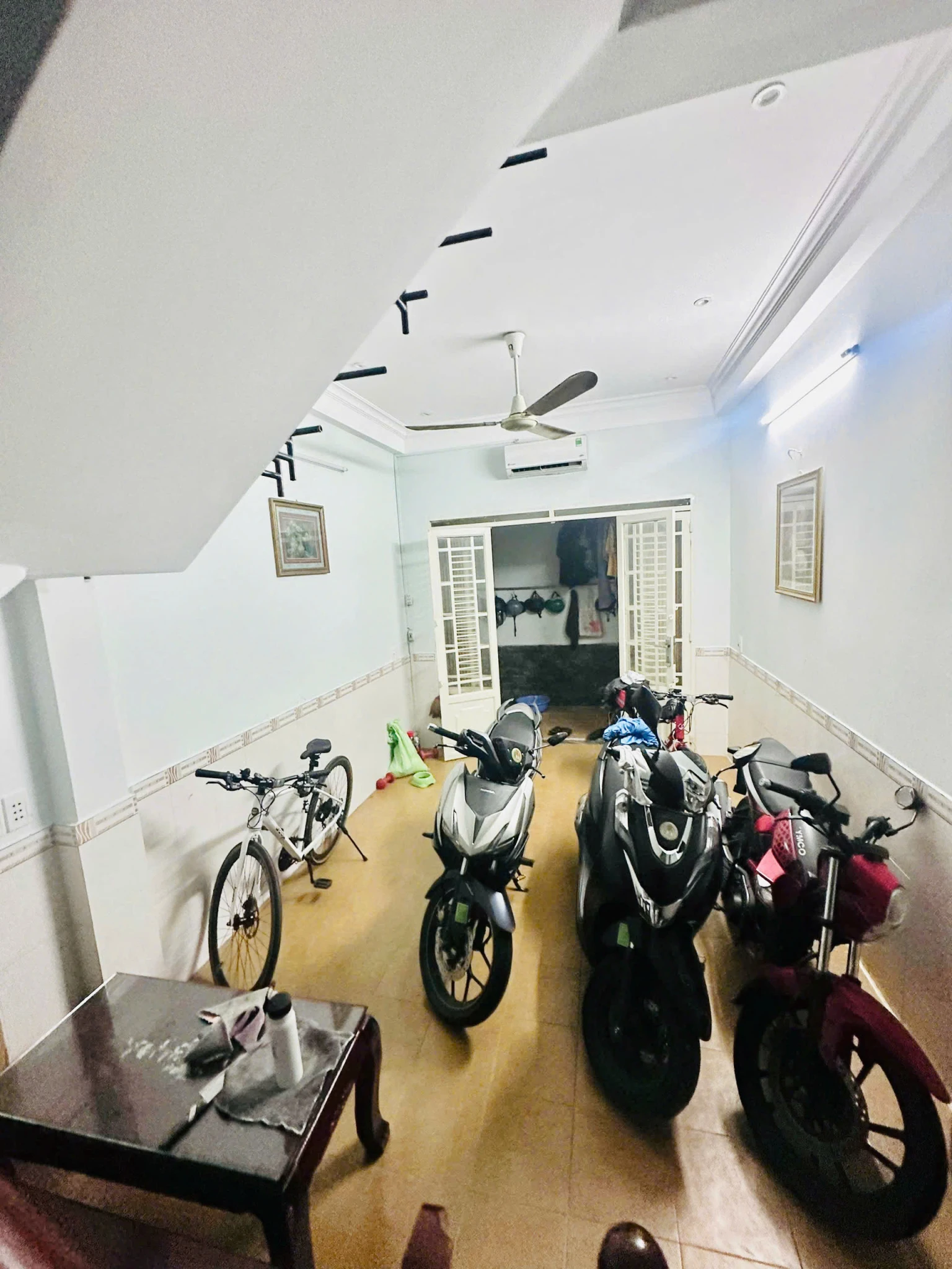 bán nhà sát mặt tiền 39m đúc 4 tấm có 4 tê Q4