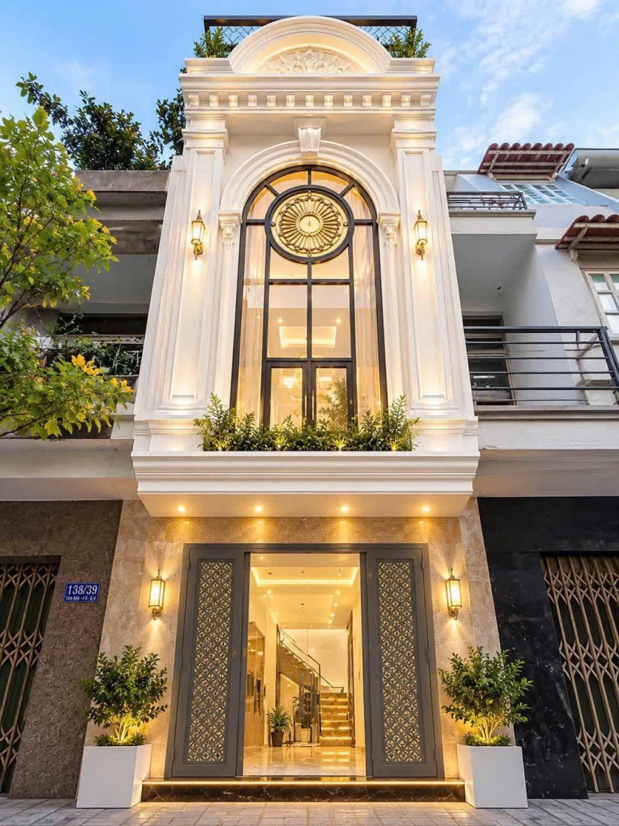 Bán nhà khu vip Q4 không còn nhà bán 

1 BƯỚC tới Q1 2 BƯỚC tới Q2, Q7…