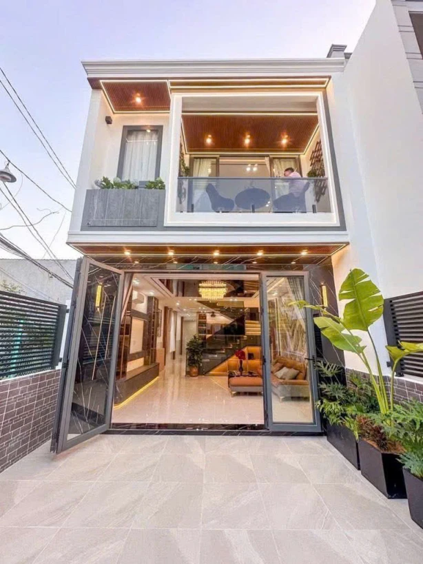 SIÊU PHẨM TÂN BÌNH 3 TẦNG FULL NỘI THẤT - 46M2 -4MX12M- HẼM XE TẢI - NHỈNH 5 TỶ.