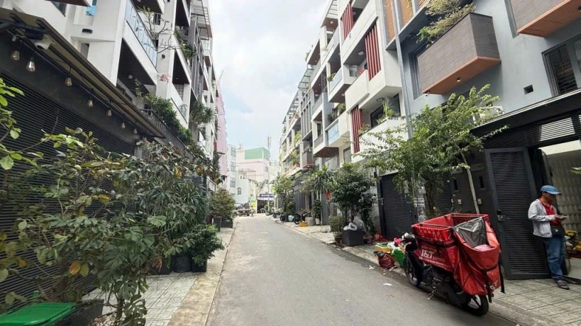 NHÀ MỚI ĐƯỜNG 8M -  NGUYỄN TƯ GIẢN GÒ VẤP - TẶNG FULL NỘI THẤT - 4.2MX14M - 5TẦNG - GIÁ NHĨNH 10 TỶ