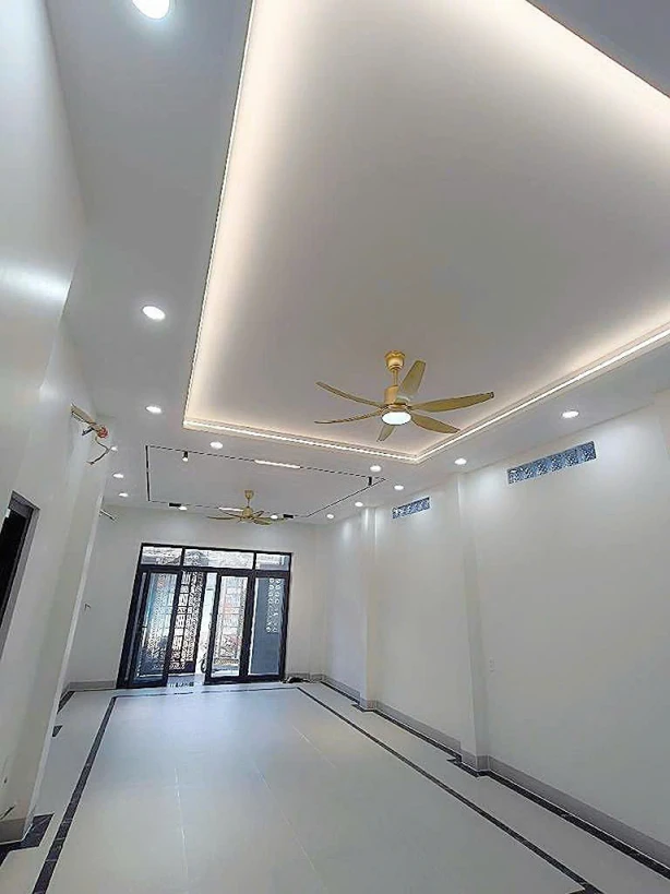 BÁN NHÀ 2 TẦNG 100m2 CHỈ 8.2 TỶ . HXH . ĐỪỜNG 10, TAM BINH . THỦ ĐỨC . GẦN TÔ NGỌC VÂN