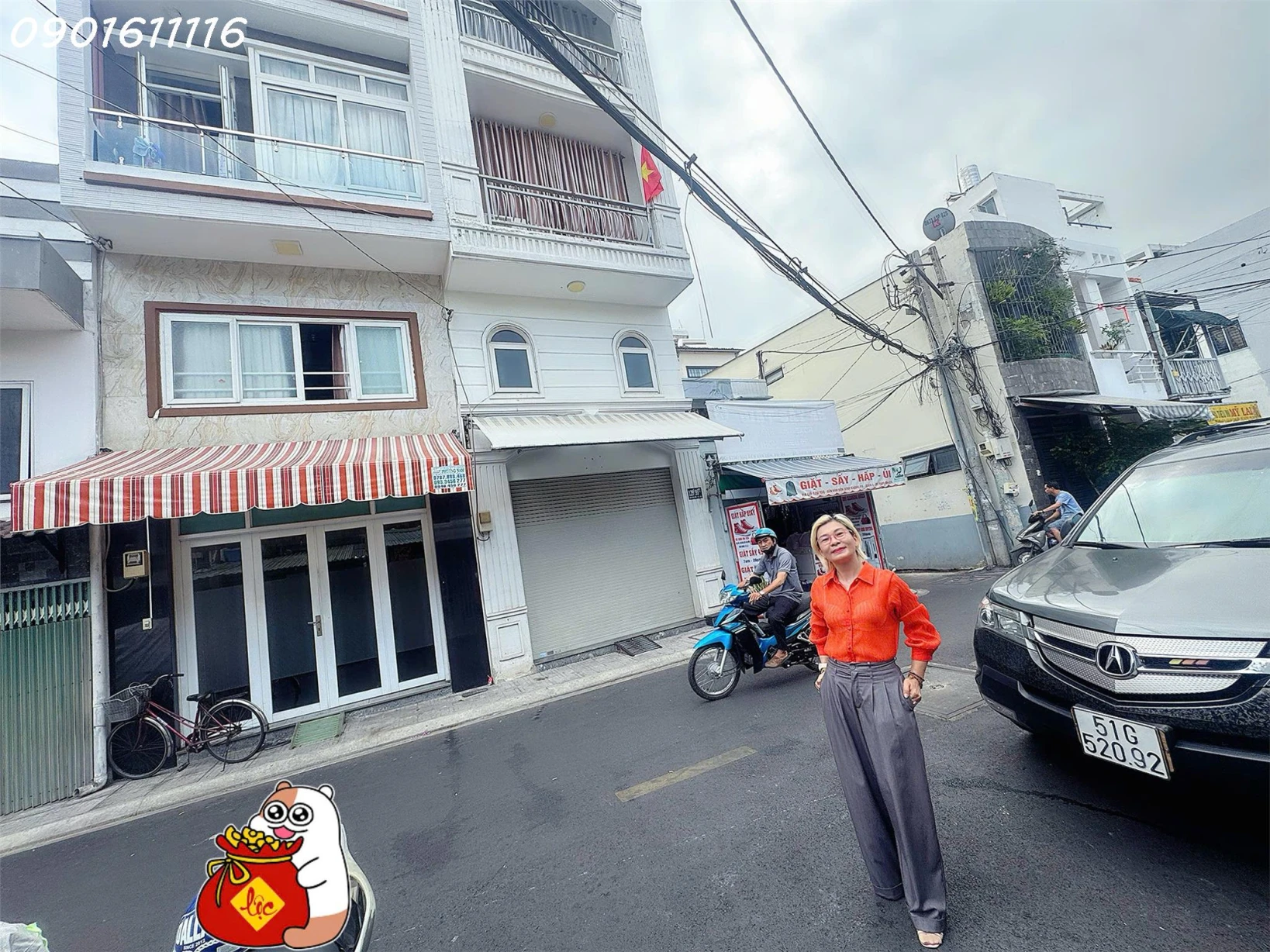 CHÍNH CHỦ BÁN NHÀ MẶT TIỀN KINH DOANH ĐƯỜNG BẾN VÂN ĐỒN QUẬN 4 - XE HƠI NGỦ TRONG NHÀ - DT 4,2M*15M VUÔNG ĐẸP