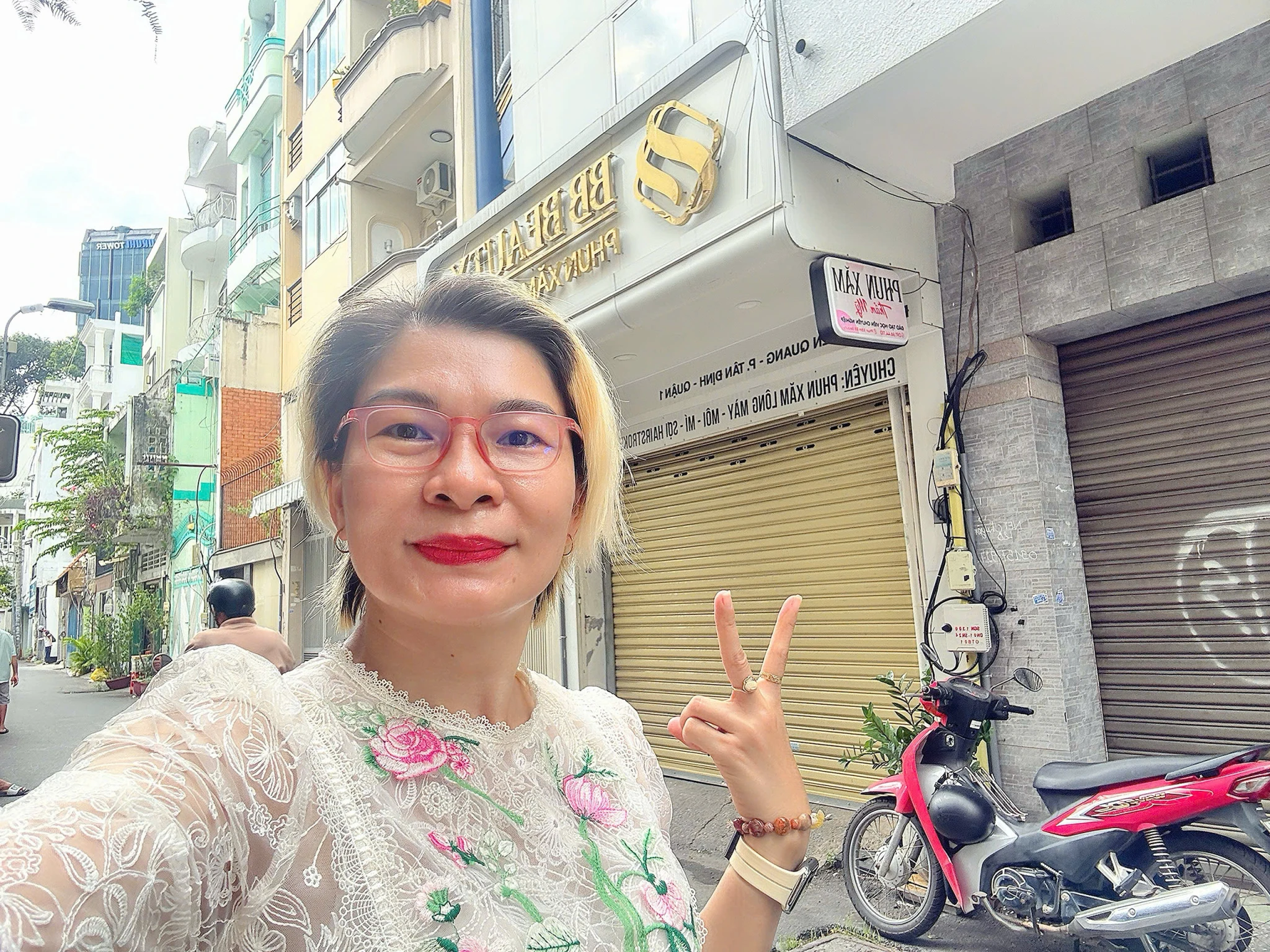 DUY NHẤT 1 NHÀ BÁN - MẶT TIỀN Đ. HUYỀN QUANG. P.TÂN ĐỊNH, QUẬN 1 - CHÍNH CHỦ LH GIANG GIANG:0938676685