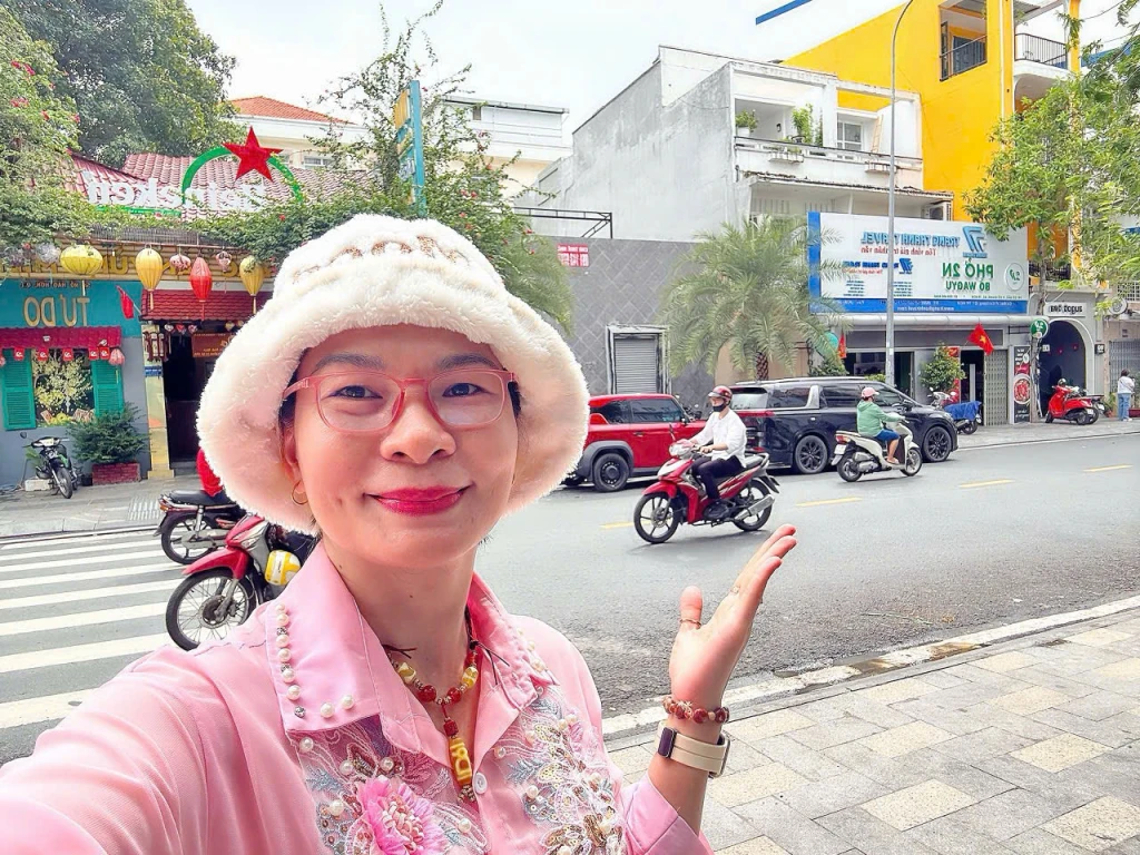 BÁN NHÀ 2 TẦNG MẶT TIỀN KD ĐƯỜNG CÔ BẮC, QUẬN 1 - 11M*24M - SỔ HỒNG VUÔNG ĐẸP* LH GIANG GIANG: 093.86.76.685