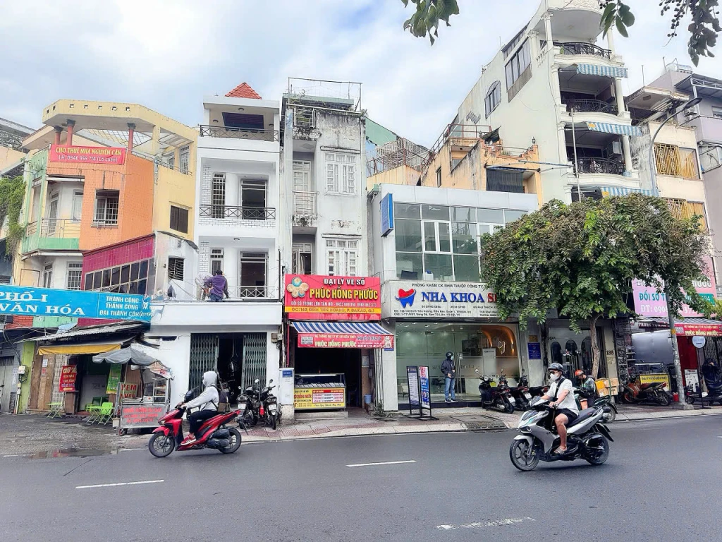 BÁN NHÀ 4 TẦNG MẶT TIỀN KD Đ.ĐINH TIÊN HOÀNG, QUẬN 1 - HDT 60TR/TH - CHÍNH CHỦ 1 ĐỜI XƯA * LH GIANG GIANG: 093.86.76.685