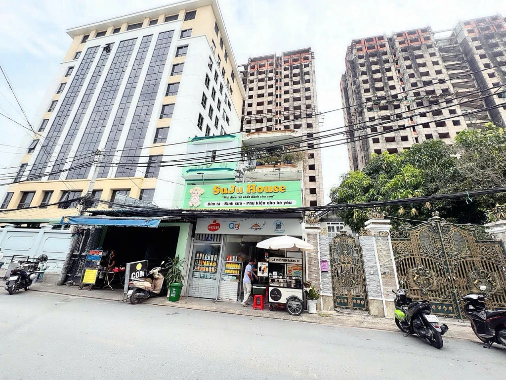 BÁN NHÀ MẶT TIỀN KD Đ.LÊ THỊ CHỢ, PHÚ THUẬN, QUẬN 7 - NGANG VUÔNG ĐẸP 5M*36M - CHÍNH CHỦ 1 ĐỜI XƯA* LIÊN HỆ GIANG GIANG: 093.86.76.685