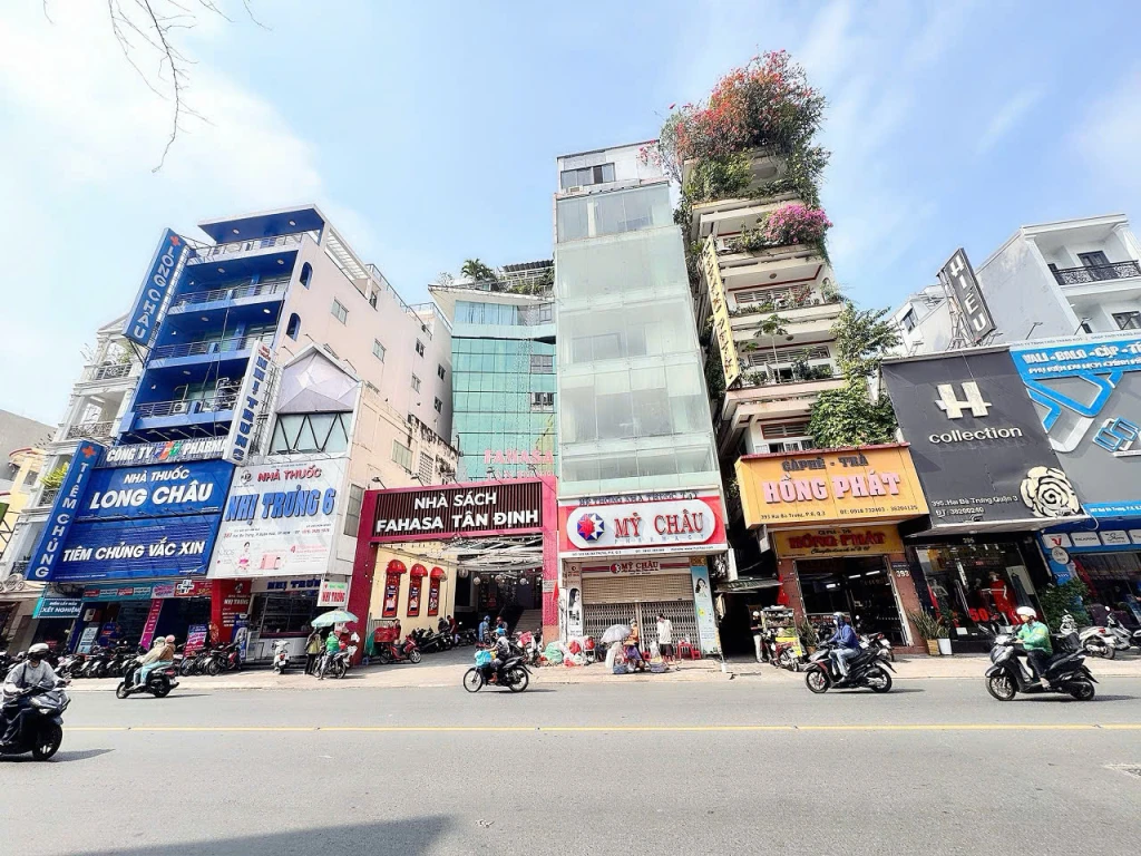 BÁN TÒA NHÀ 6 TẦNG MẶT TIỀN KD Đ.HAI BÀ TRƯNG, QUẬN 3- NGANG LỚN 5,5M*10M SH VUÔNG ĐẸP- VIEW TRỰC DIỆN CHỢ TÂN ĐỊNH SIÊU ĐẸP- 0938676685 GIANG GIANG