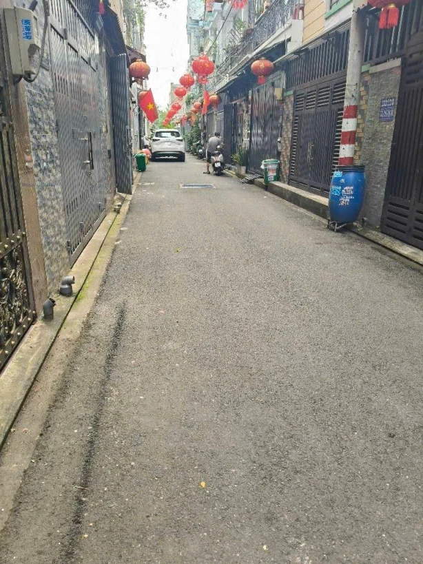 NHÀ BÁN Q12 DIỆN TÍCH GẦN 98m2 HẺM OTO SÁT NHÀ -NHÀ ĐẸP -2 TẦNG VÔ Ở NGAY GẦN ĐƯỜNG QUANG TRUNG GÒ VẤT.