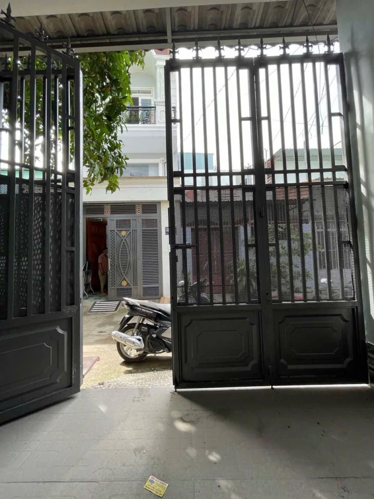 NHÀ ĐẸP BÙI VĂN NGỮ-Q12 – HẺM RỘNG 5M – GÒ VẤP CHỈ 5 PHÚT - 90M2 - CHỈ NHỈNH 5 TỶ