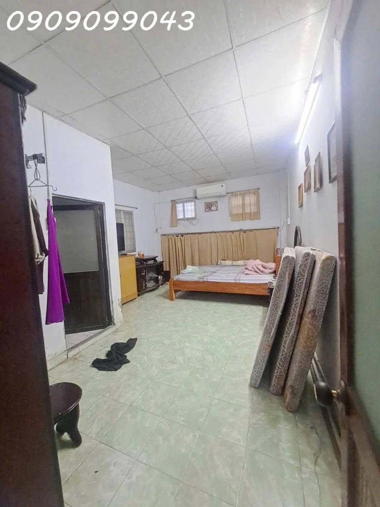 Gấp Bán nhà Nguyễn Văn Quá 100m2-P/Đông Hưng Thuận.Q12.
Giáp Gò Vấp-oto đỗ cửa giáp phần mềm Quang Trung-Nhà ga T3