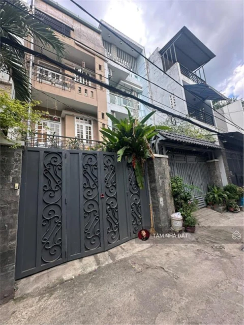 Gần kênh Tham Lương! Bán nhà hẻm xe hơi 3 tầng + 68.1m2 + giá 7,2 tỷ LH 0933523239