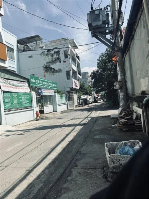 Nhà HXT 10m 1 trục Dương Quảng Hàm. 5x12 (CN 60m2) 1 Trệt 3 Lầu, Giá 9,6 tỷ TL.