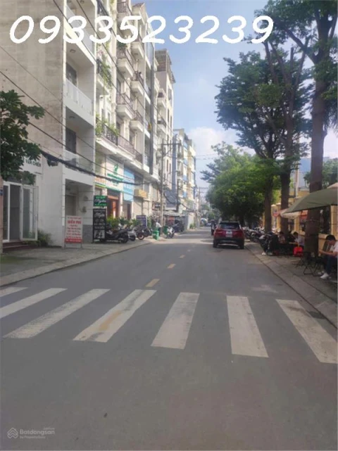 Bán Nhà đẹp 5 tầng, Dương Quảng Hàm, Quận Gò Vấp, 4x16m, đường rộng 10m có vỉa hè giá 14.4 tỷ TL