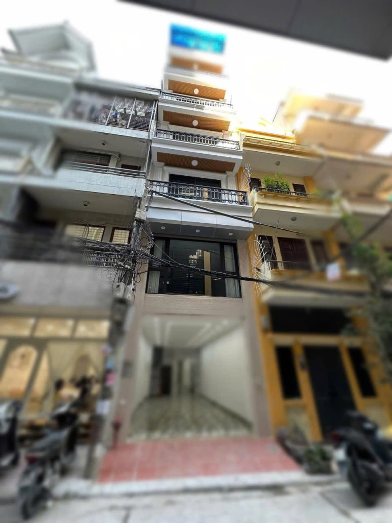 Cho thuê NHÀ tại đ/c : ngõ xxx phố Chùa Láng, phường Láng Thượng, quận Đống Đa - giá thuê : 30tr/tháng