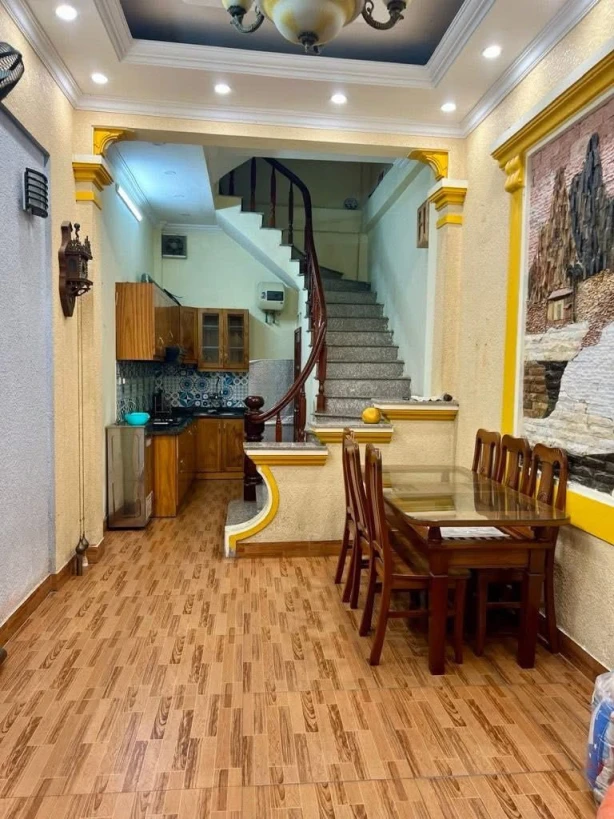 #YÊN_HÒA, #CẦU_GIẤY - 20M RA  - RẤT GẦN PHỐ - NHÀ DÂN XÂY 5 TẦNG BÊ TÔNG CHẮC CHẮN - Ở HOẶC CHO THUÊ DÒNG TIỀN