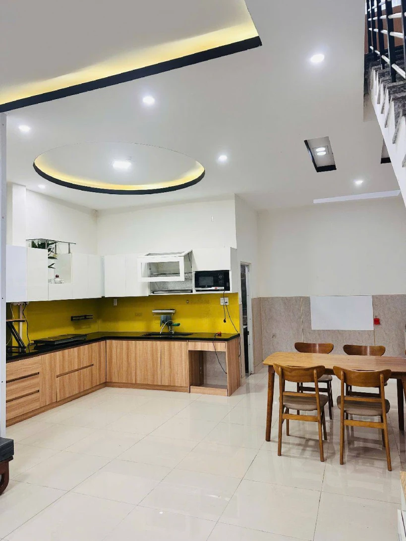 B/ÁN SIÊU PHẨM NHÀ 2 TẦNG KIÊN CỐ NGAY LÊ THANH NGHỊ Ô TÔ ĐẬU ĐỖ NGÀY ĐÊM GIÁ CHỈ 5, XTỶ