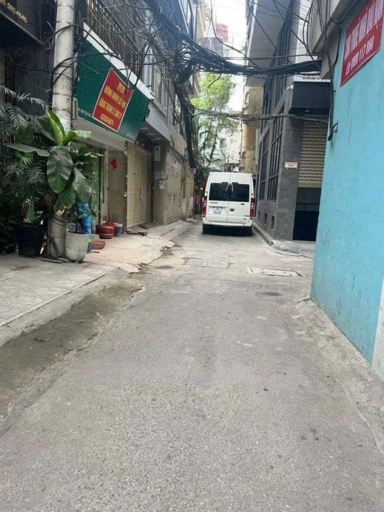 PHỐ VÍP THÁI HÀ - NGÕ PHÂN LÔ - Ô TÔ ĐỖ CỔNG - NHÀ DÂN XÂY CHẮC CHẮN - KHU DÂN TRÍ CAO - GẦN PHỐ