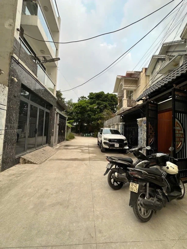 NHÀ TX33 - HẺM 6M THÔNG - DT 4 x 14 - 2 TẦNG BTCT - GIÁ HƠN 4 TỶ