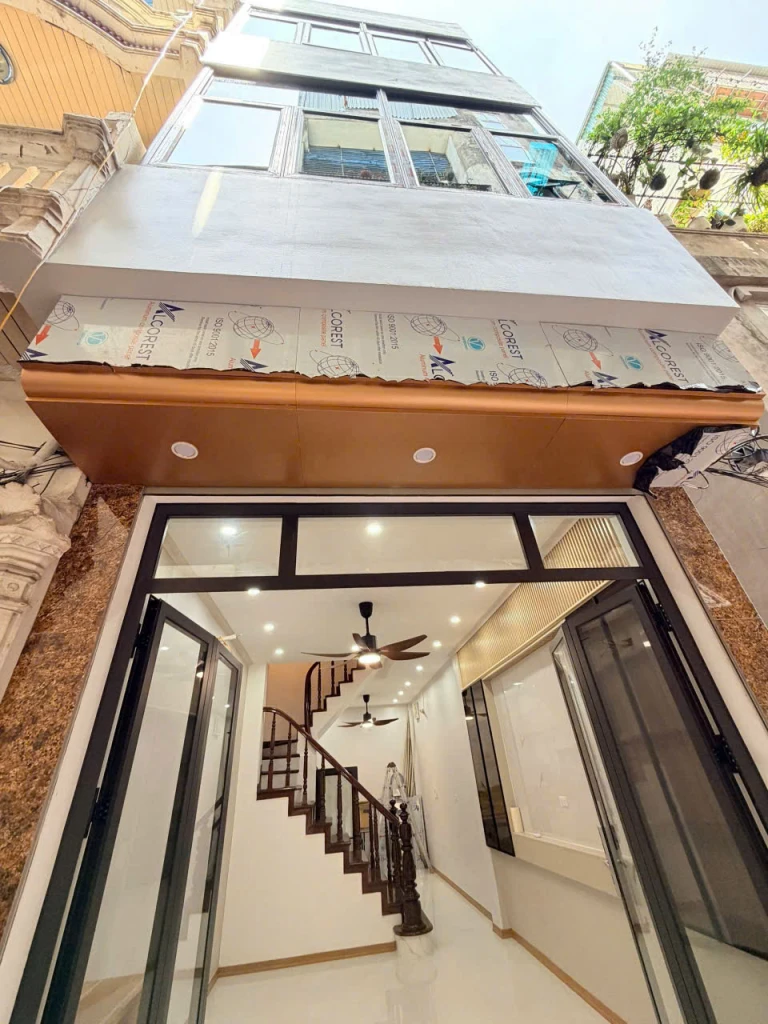 Nhà mới 5 tầng Ngõ 112 Ngọc Khánh – Lô góc 2 mặt thoáng - 35m2 -Chỉ 9 tỷ 950 triệu