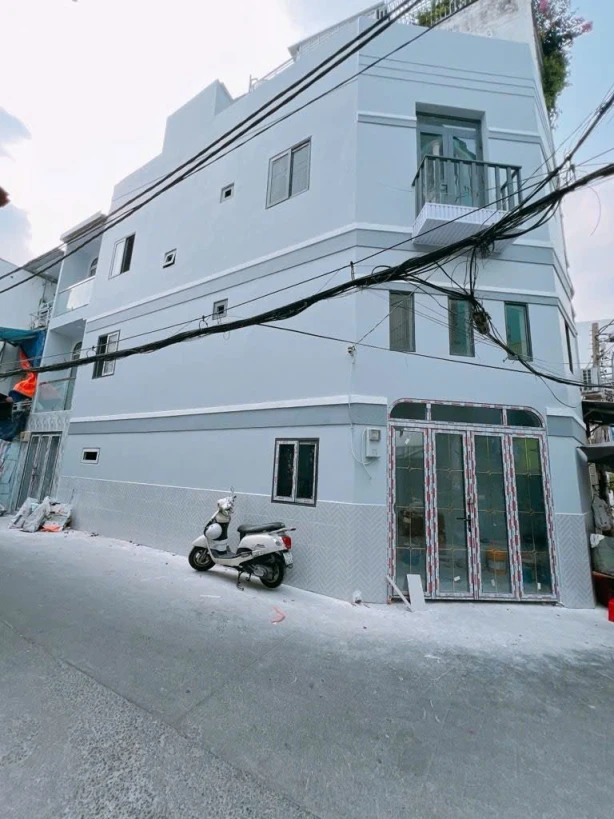 bán nhà Hẻm xe hơi  vf3 rộng 4.5 m trung tâm q4   Mua 1 được 2 căn nhà mới xây dựng ngang 5 dài 18 m   đúc 4 tấm có 6 đồng