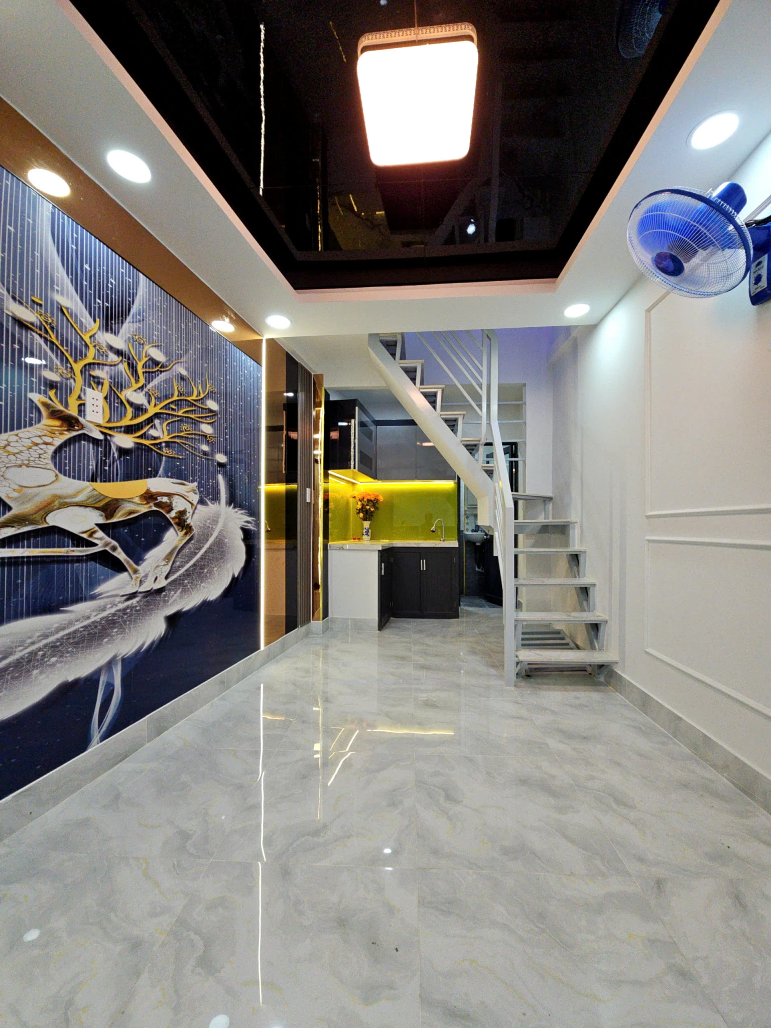 bán nhà sát mặt tiền Q4 vĩnh hội     Ngang 2,8 dài 7 đúc 2 tấm mới hơn 2 tỷ