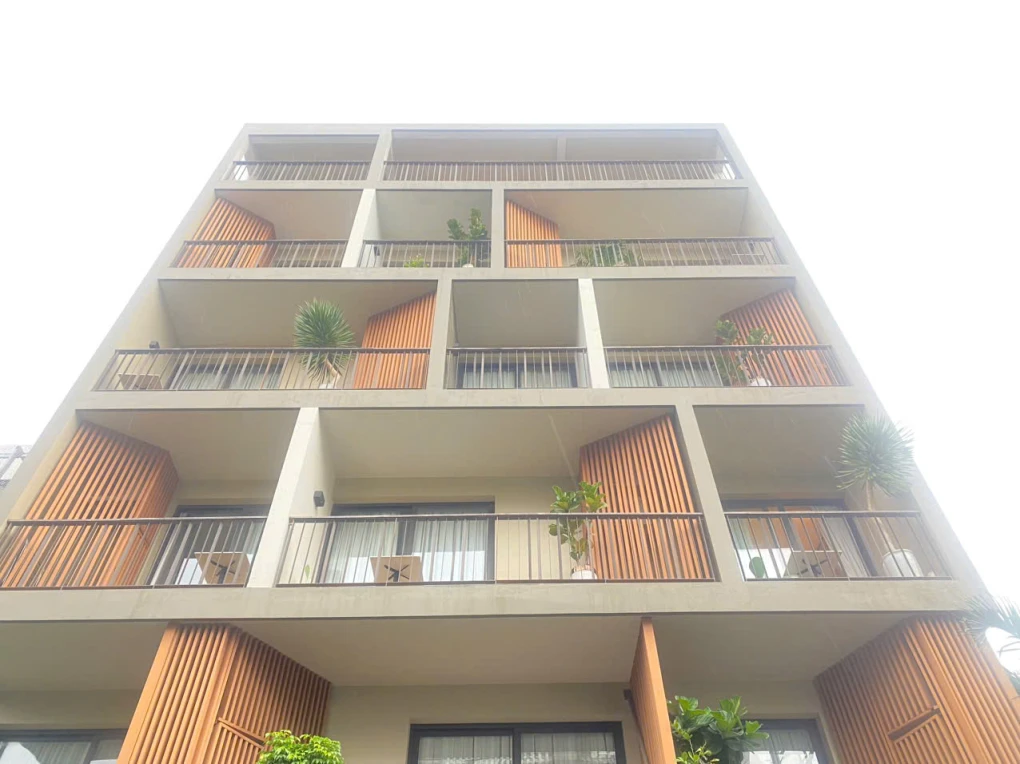 Bán đất tặng nhà 290m2 tại Hàng Xanh, Bình Thạnh, hẻm xe hơi 6m, 157tr/m2