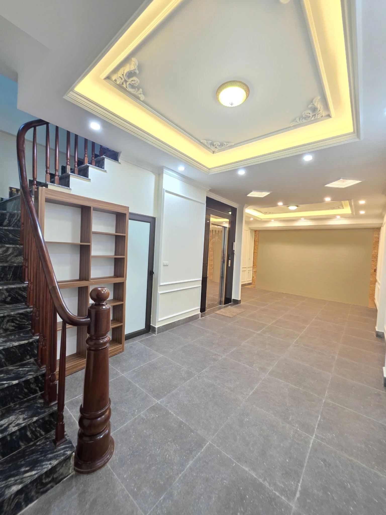 🔥 Bán nhà xây mới phố Dương Quảng Hàm hai mặt ngõ đường ô tô 50m2 6t thang máy giá 22 tỷ  🔥