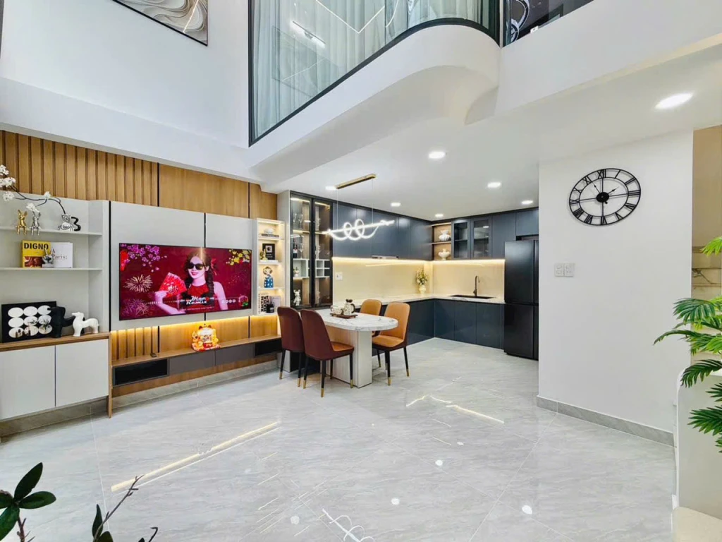 HIẾM GÒ VẤP  – CHỈ 6.X TỶ – GẦN CITYLAND – 4 TẦNG – NGANG 5M – Ô TÔ TỚI CỬA – NHÀ MỚI Ở NGAY - TẶNG FULL NỘI THẤT