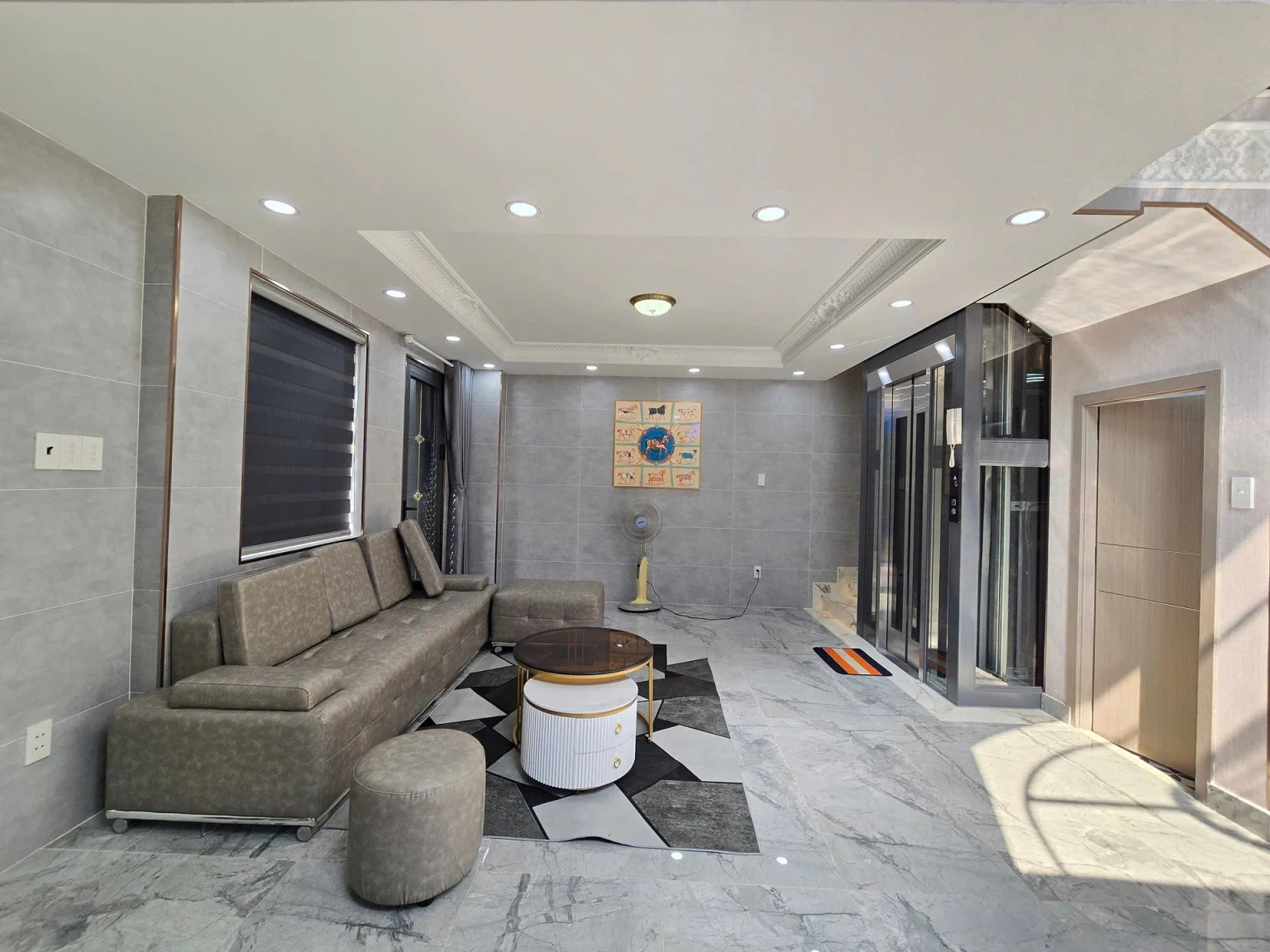 NHÀ ĐẸP QUANG TRUNG -  HẺM XE HƠI - 5 TẦNG - DT 52.5M2 ( 7 X 7.5 M ) - CÓ THANG MÁY - FULL NỘI THẤT CAO CẤP