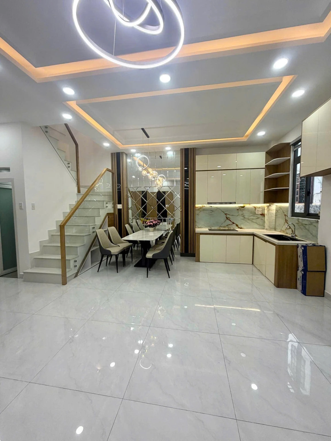 NHÀ LÊ ĐỨC THỌ - 3 TẦNG - 45M2 - XE HƠI TỚI CỬA - NHỈNH 6- PHÁP LÝ CHUẨN