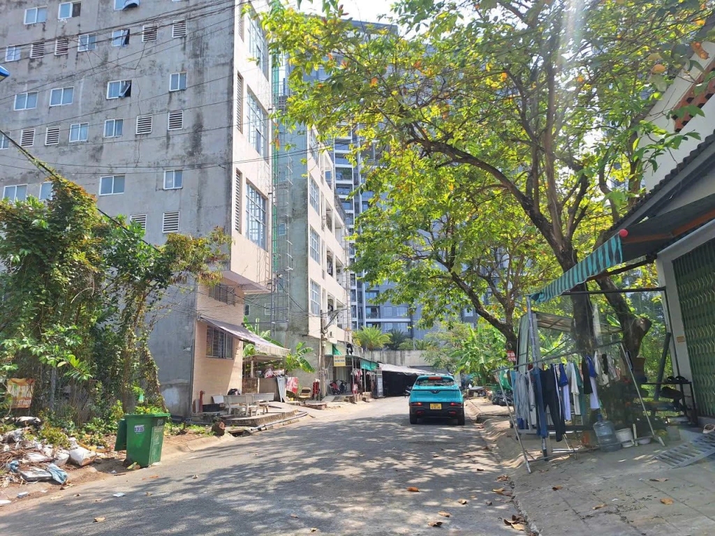 Đất 20x25m xây căn hộ dịch vụ, cạnh Phú Mỹ Hưng, 42 tỷ, đường xe tải