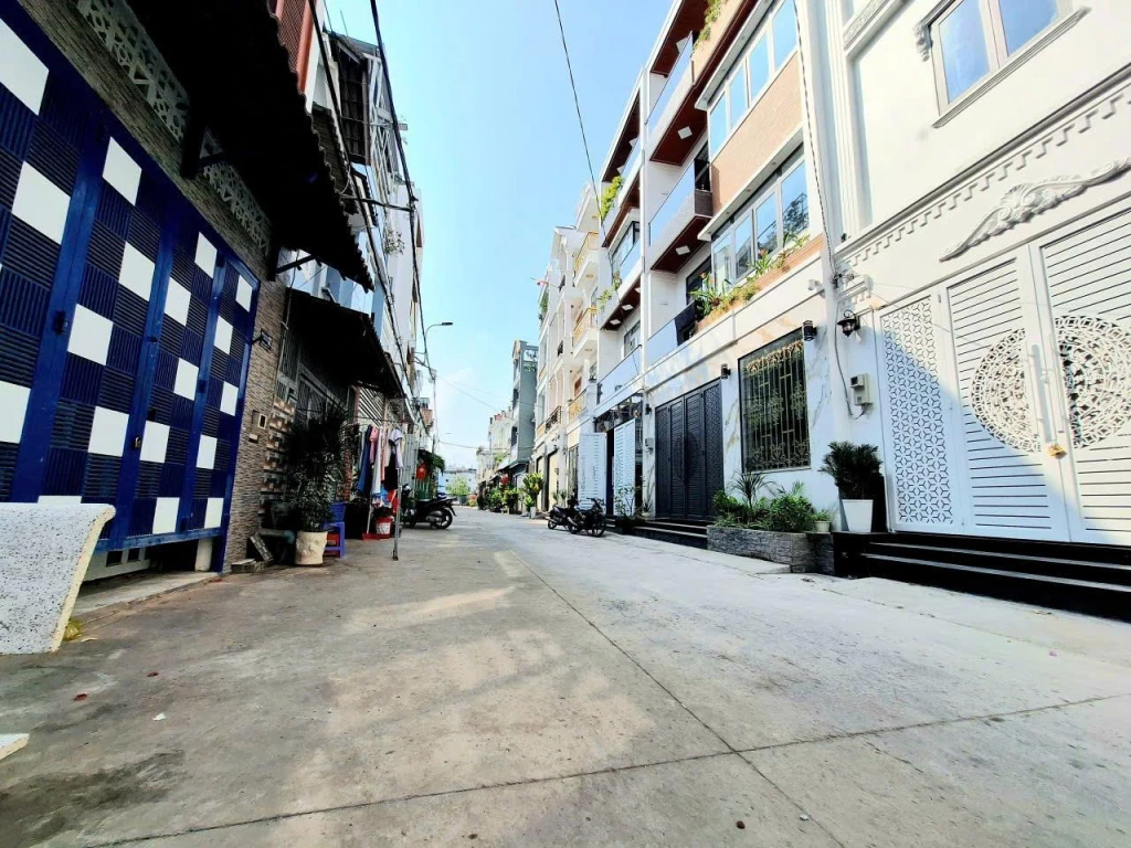 NHÀ HẺM XE HƠI THÔNG, XÂY KIÊN CỐ, 4 TẦNG, NƠI CÁN BỘ Ở, DÂN TRÍ CAO, 6.99  TỶ