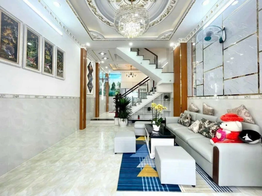 NHÀ HẺM XE HƠI, CẠNH PHÚ MỸ HƯNG, HƠN 5 TỶ, 3 TẦNG KIÊN CỐ