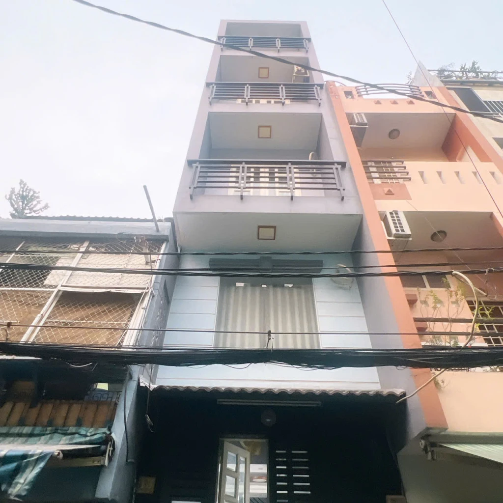 MẶT TIỀN KINH DOANH KHÁNH HỘI ĐỐI DIỆN Q1 
ĐƯỜNG SỐ Q4 CÓ 8 TÊ