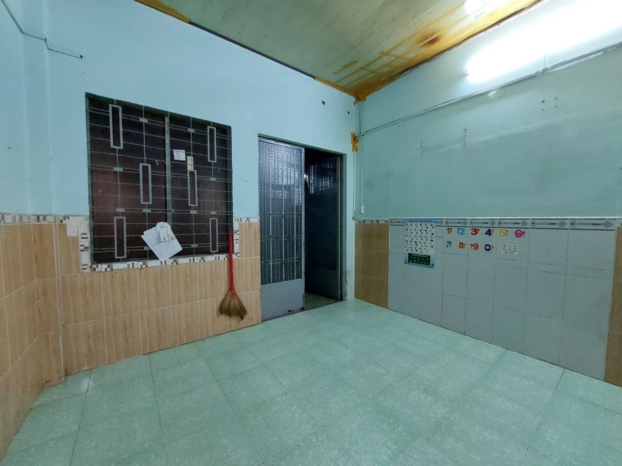 NHÀ HIẾM 7.5*8.5 2-CN56M CĂN RIÊNG BIỆT-SÁT CẦU VƯỢT QUANG TRUNG
GẦN PHẦN MỀM QUANG TRUNG-TO KÝ