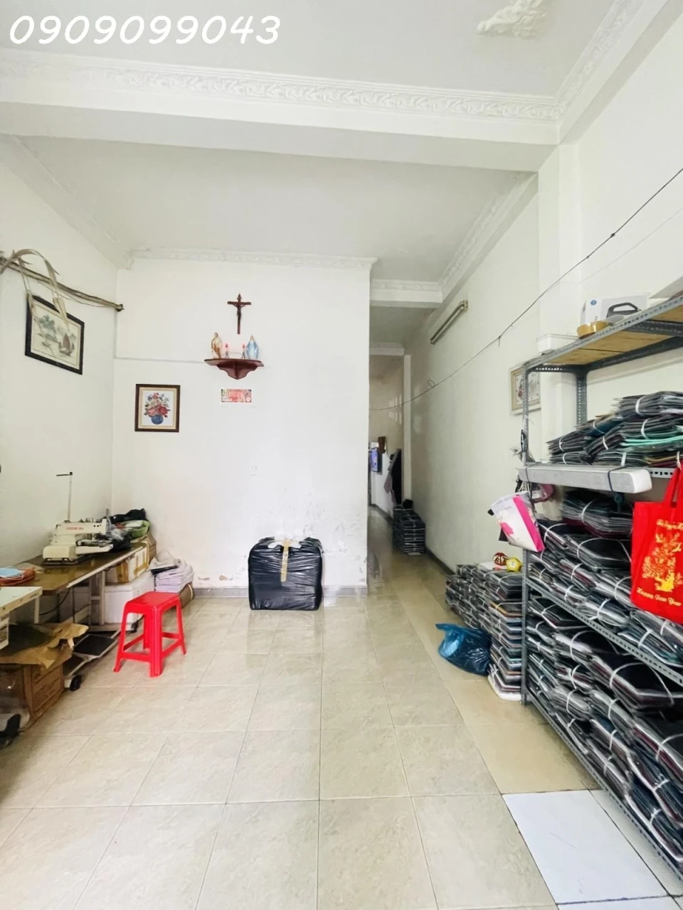 SIÊU PHẨM NHÀ PHỐ–Ô TÔ NGỦ TRONG NHÀ-SONG HÀNH
Chỉ 50m ra MT Trường Chinh–Đông Hưng Thuận – Q.12.