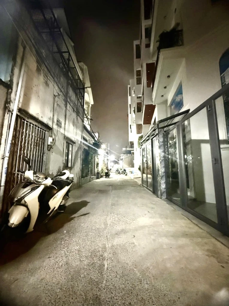 🏡 CẤP4-64M -NỞ HẬU NHẸ-HẺM OTÔ THÔNG GIỮA NGUYỄN ẢNH THỦ.
🏡 CÁCH 20M RA MẶT TIỀN ĐƯỜNG-GIÁ CHỈ 3.6 TỶ