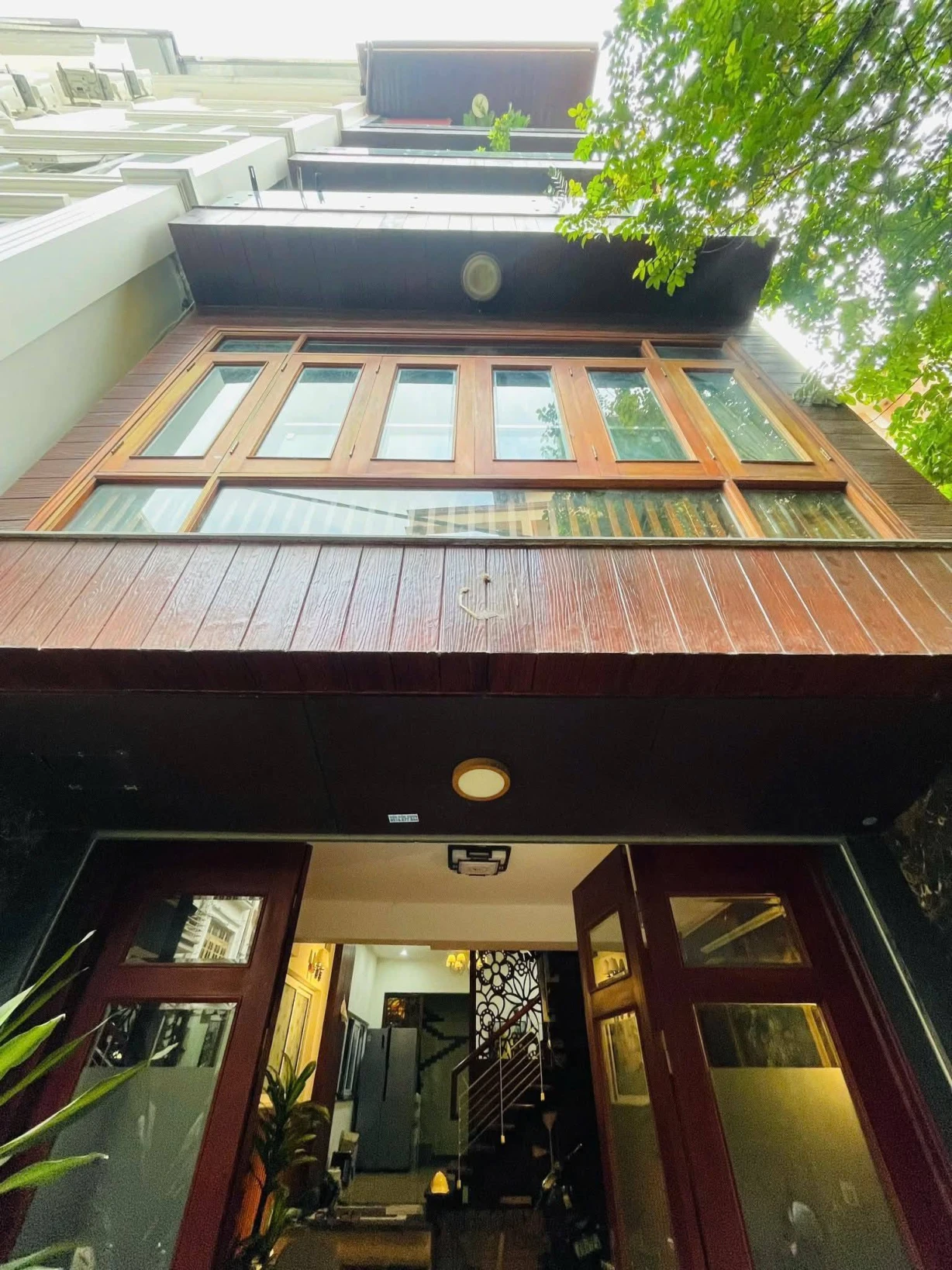 Trích Sài – Bán nhà 6Tầng 50m² MT 4.2m – Giá chào hơn 18 Tỷ Tây Hồ