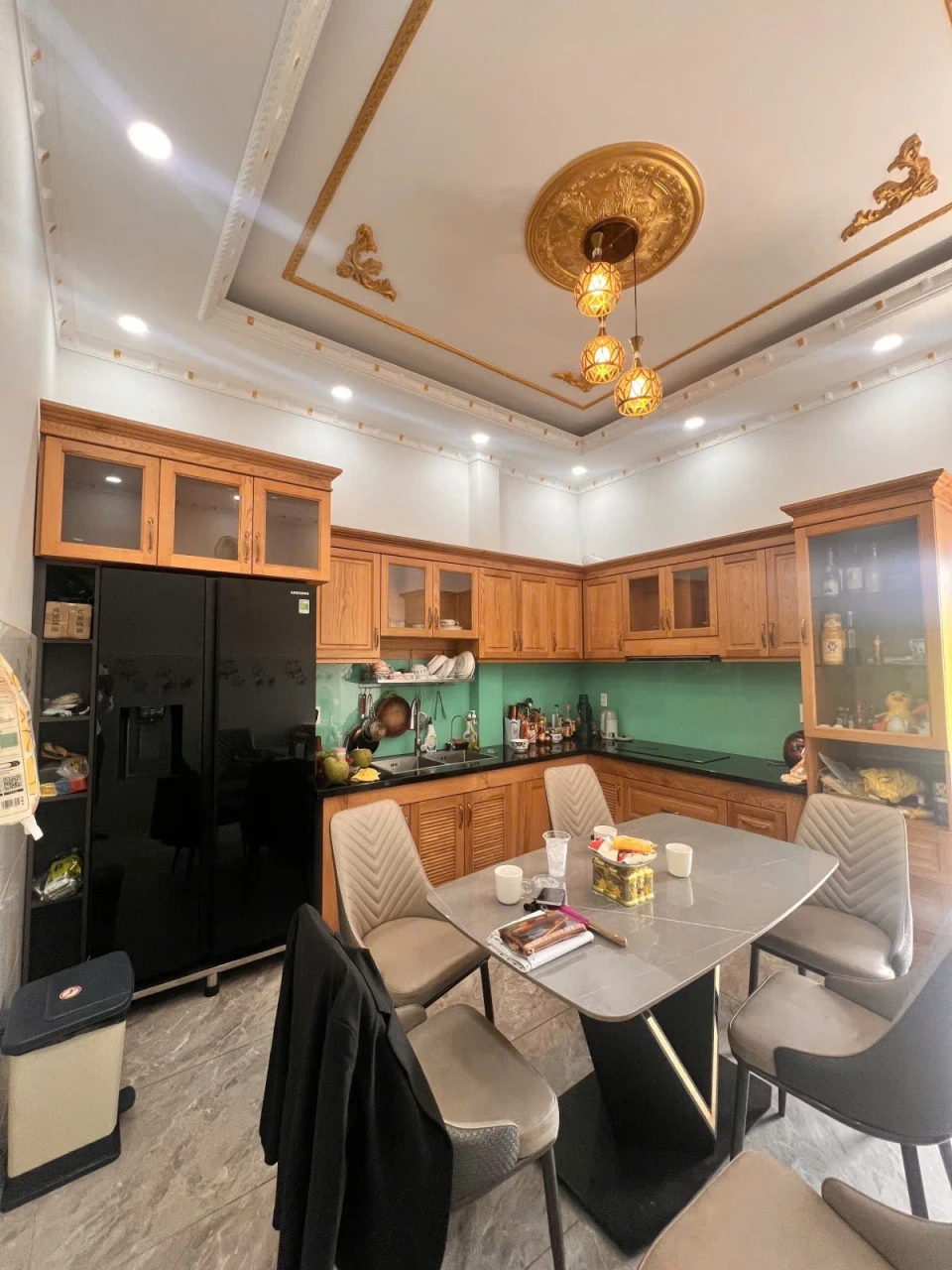 Bình Tân: Bán nhà 4 tầng, 59m2 Liên Khu 4-5, 4PN, sổ hồng, giá 7.5 tỷ, vị trí đẹp, tiện ích đầy đủ, liên hệ 0935911385!