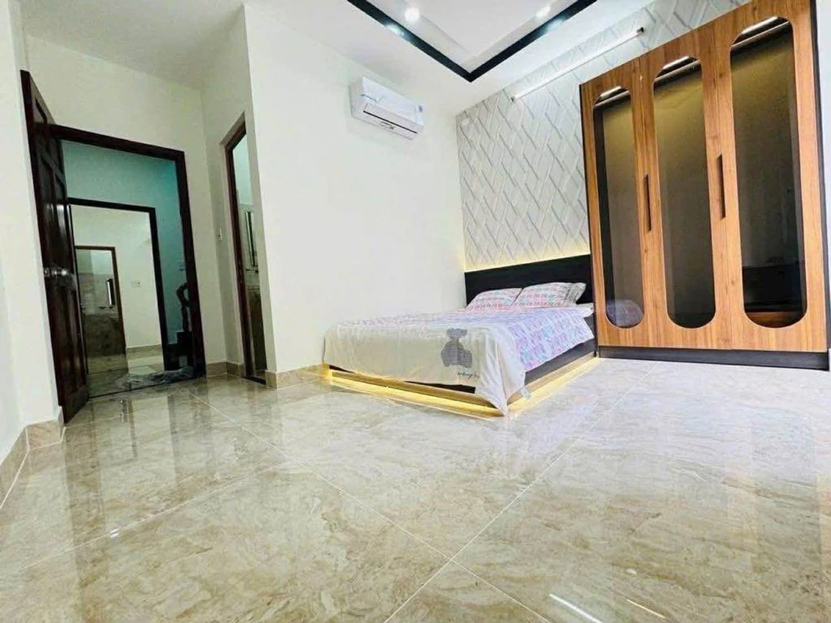 NHÀ ĐẸP 3TẦNG-53 m2-HẺM 6m-THẠNH XUÂN-Q12-NHỈNH 5TỶ