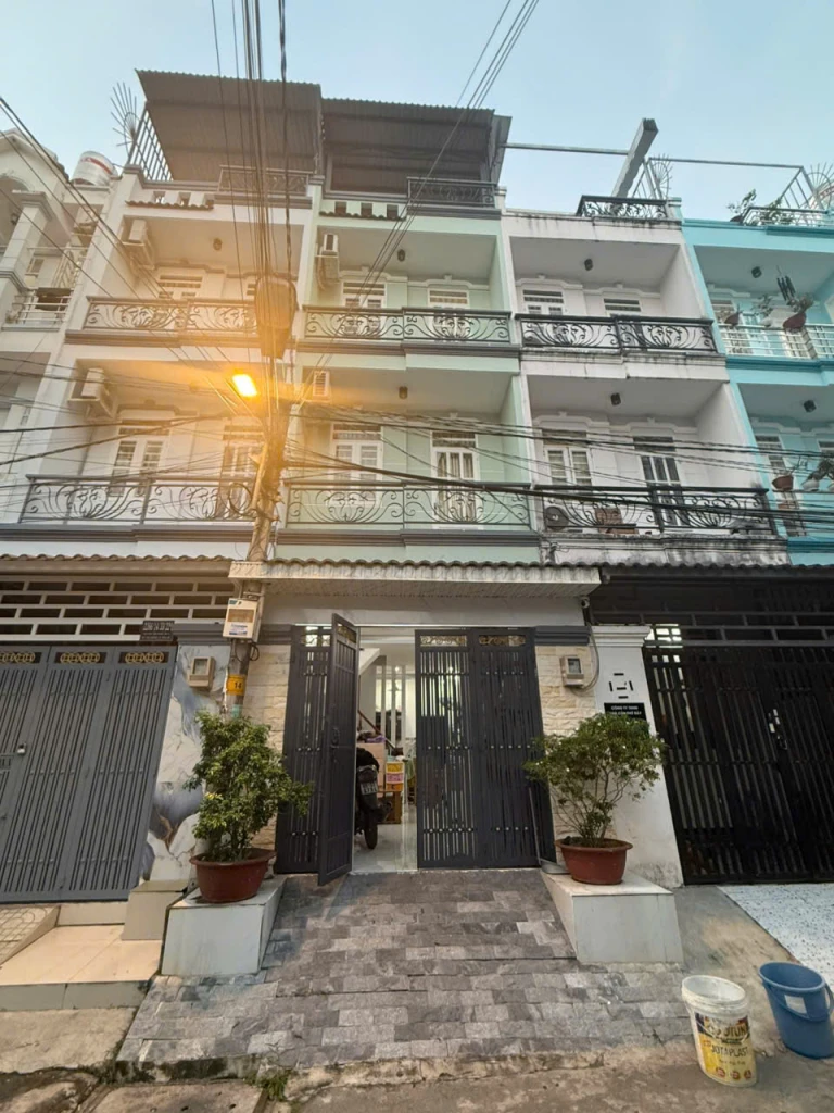 BÁN NHÀ HẺM Ô TÔ HUỲNH TẤN PHÁT , NHÀ BÈ , GIÁ CHỈ 3 TỶ 250 TRIỆU