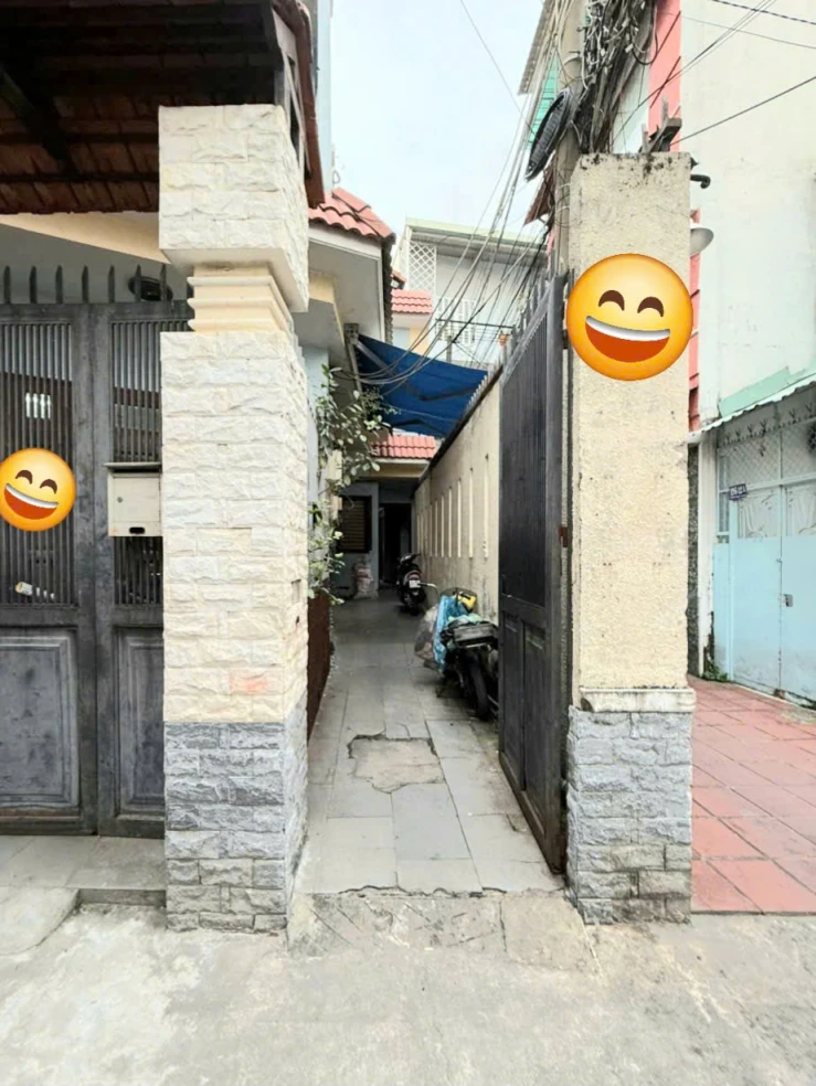 Bán.nhà Q4 -Xe Tải Đỗ Cửa 
CÓ 1 TỶ Q4
