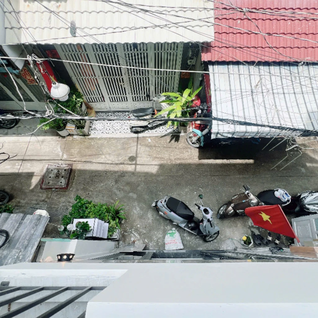 bán nhà đẹp 3 tấm có 5 đ