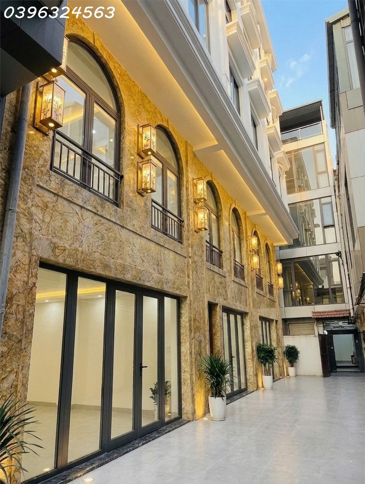 BÁN TÒA CHDV MINH KHAI  HAI BÀ TRƯNG Ô TÔ SÁT NHÀ 90M2 7 TẦNG DÒNG TIỀN KHỦNG 26 TỶ