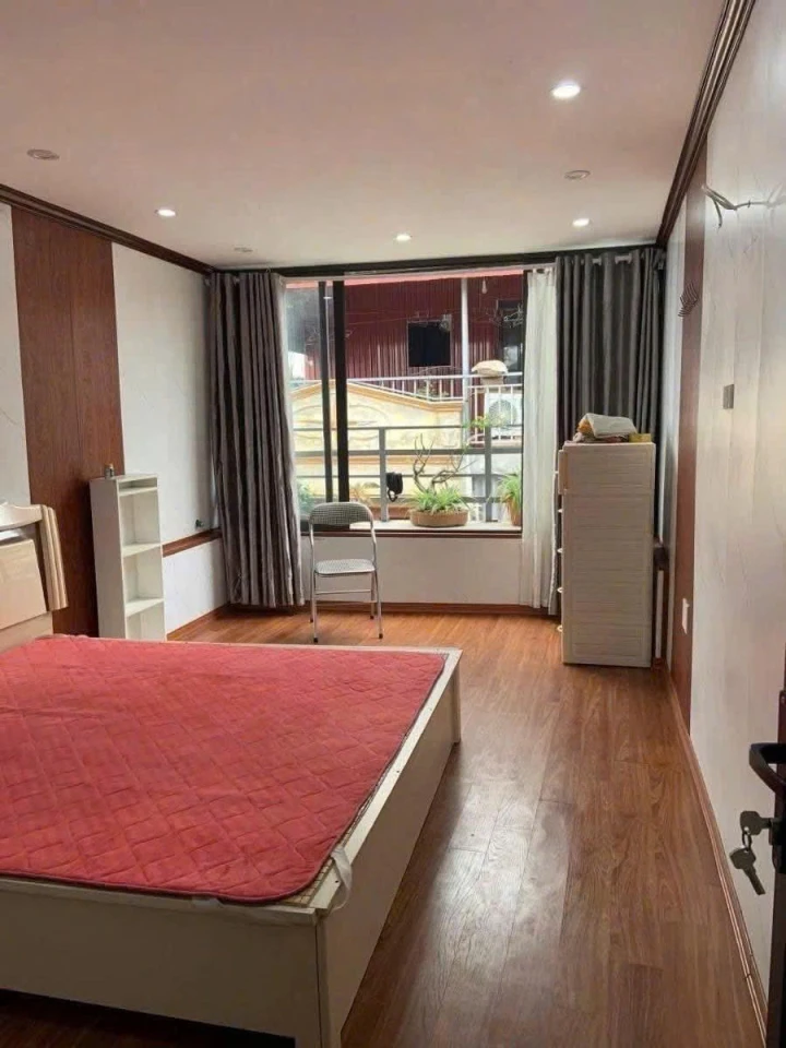 NHÀ CỰC HIẾM PHƯỜNG KHƯƠNG TRUNG, QUẬN THANH XUÂN, HÀ NỘI – Ô TÔ VÀO NHÀ