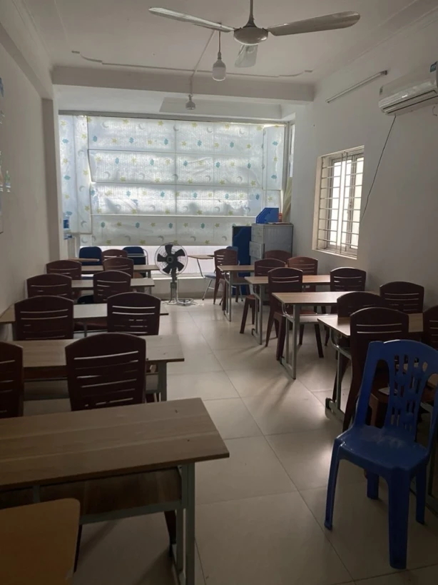 Siêu hiếm mặt phố thanh nhàn bán nhà 5 tầng dân xây lô góc hai bà trưng