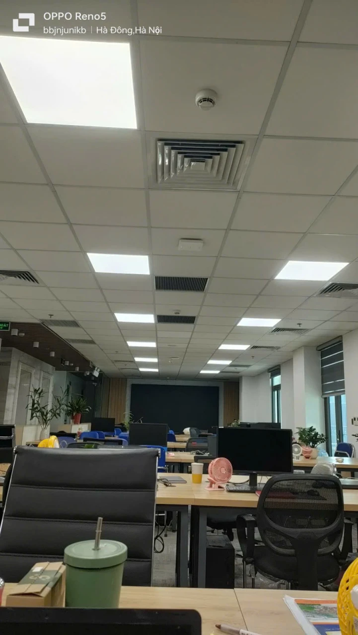 Hạ gần 2 tỷ bán nhà nguyễn khoái trong đê 5 tầng thang máy phân lô ô tô hoàng mai