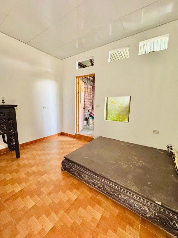 3.2 tỷ bán nhà 4 tầng dân xây ngõ thông đường hoàng mai