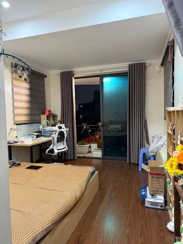 Giếng mứt bạch mai bán nhà 6 tầng dân xây 80M ra phố hai bà trưng